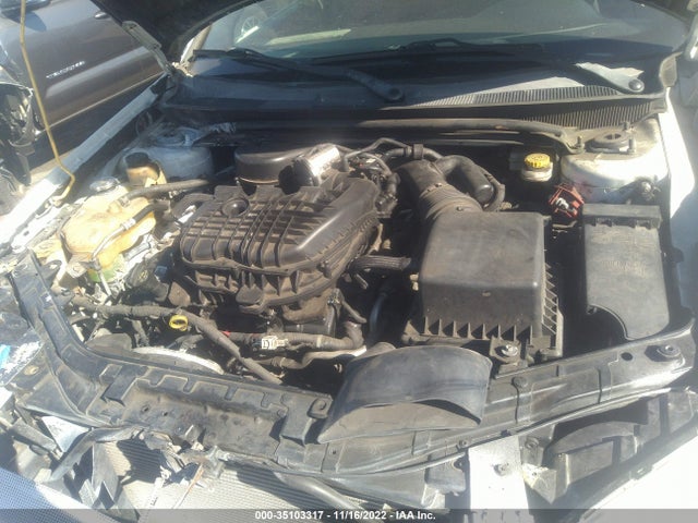 1C3BC4FG5BN588659 Chrysler 200 LX