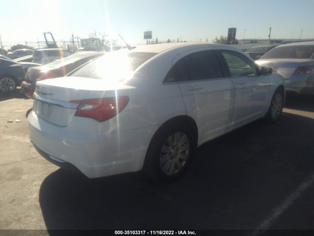 1C3BC4FG5BN588659 Chrysler 200 LX