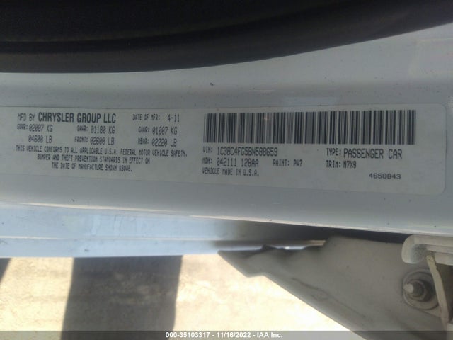 1C3BC4FG5BN588659 Chrysler 200 LX