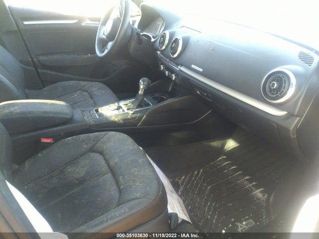 2019 Audi A3, VIN: WAUAUGFF3K1011677