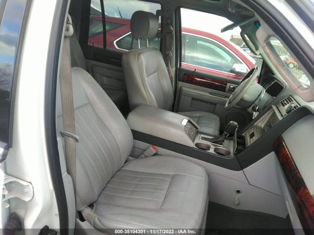 2004 LINCOLN NAVIGATOR LUXURY/ULTIMATE VIN: 5LMFU28R64LJ28527