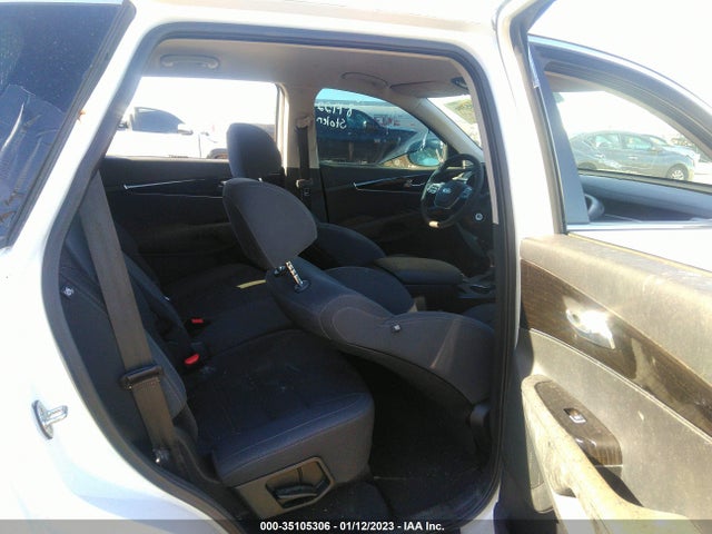 2020 Kia Sorento, VIN: 5XYPGDA52LG621055