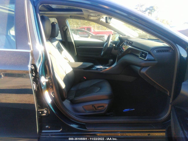 2019 TOYOTA CAMRY XLE VIN: 4T1B11HKXKU743550