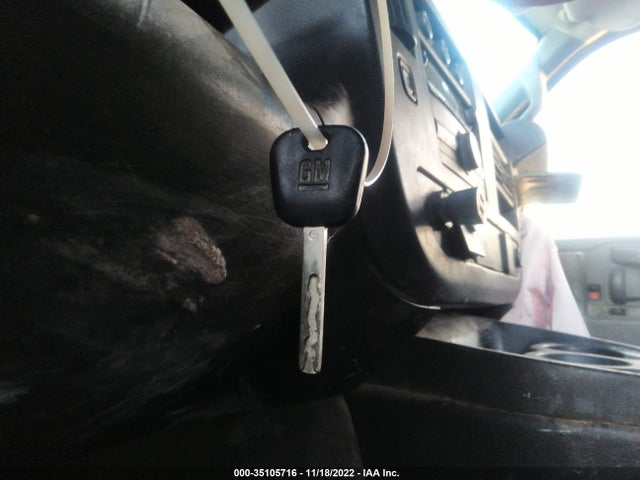 GMC SAVANA CARGO VAN 2017 1GTW7AFF9H1913935 Image 10