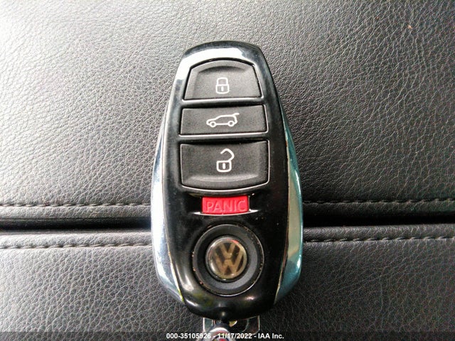 WVGEF9BP9ED006927 Volkswagen Touareg Lux