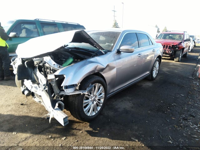 Chrysler 300 2014 2C3CCARG0EH328049 Image 2