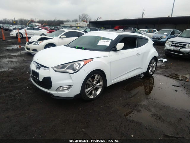 2016 Hyundai Veloster, VIN: KMHTC6AD5GU252608