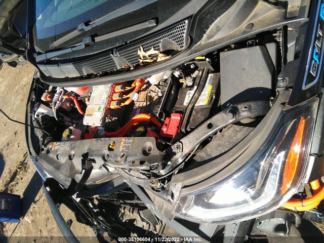2018 Chevrolet Bolt EV, VIN: 1G1FW6S03J4137896