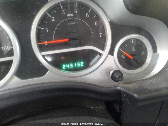 2010 JEEP WRANGLER UNLIMITED SAHARA VIN: 1J4BA5H16AL122887