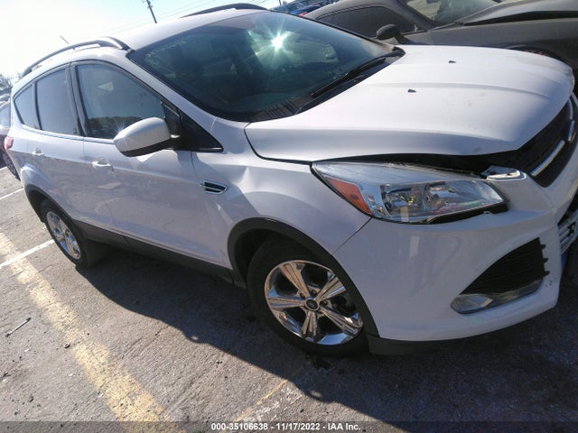 2016 Ford Escape, VIN: 1FMCU0GX1GUC64637