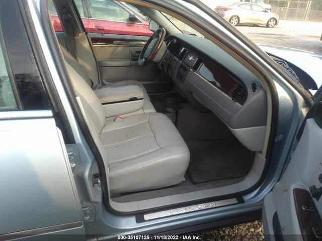 Lincoln Town Car 2006 1LNHM82V66Y642064 Image 5