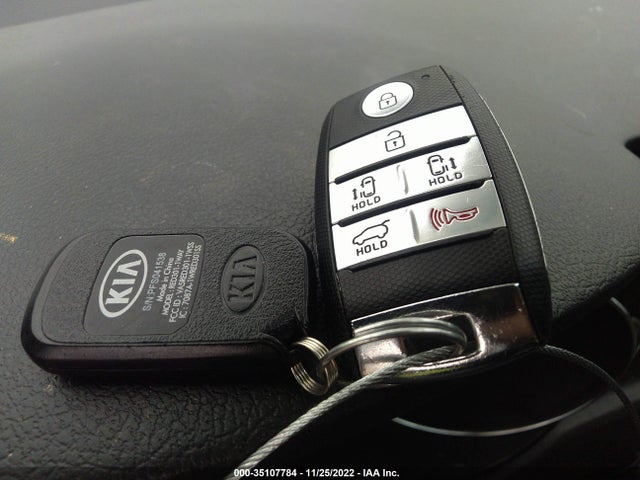2021 Kia Sedona, VIN: KNDMC5C12M6670937