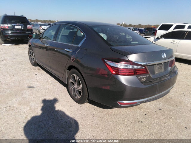 35107810 :رقم المزاد ، 1HGCR2F34HA093497 vin ، 2017 Honda Accord Sedan Lx مزاد بيع