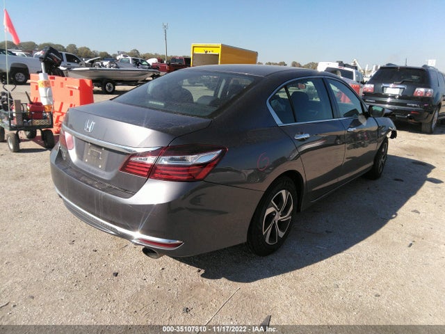 35107810 :رقم المزاد ، 1HGCR2F34HA093497 vin ، 2017 Honda Accord Sedan Lx مزاد بيع