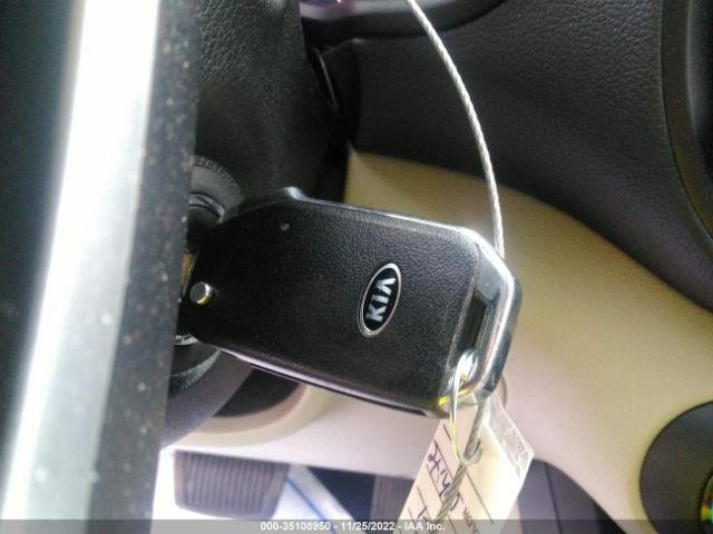 KNDJ23AU7L7712969 KIA SOUL LX
