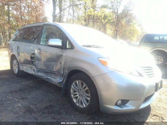 Toyota Sienna 2016 5TDYK3DC9GS698683 Image 8