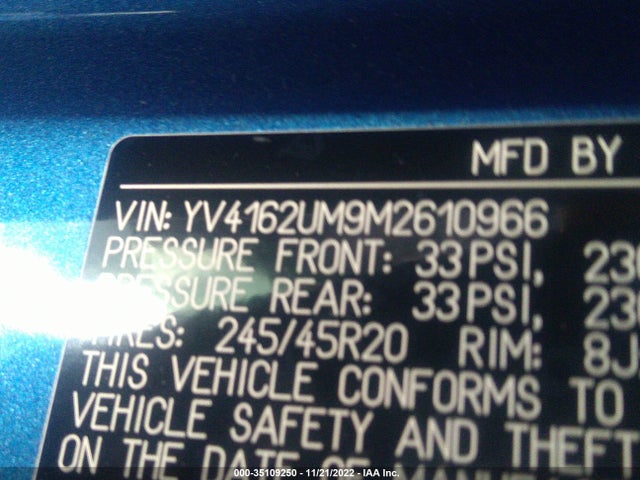 2021 VOLVO XC40 R-DESIGN VIN: YV4162UM9M2610966