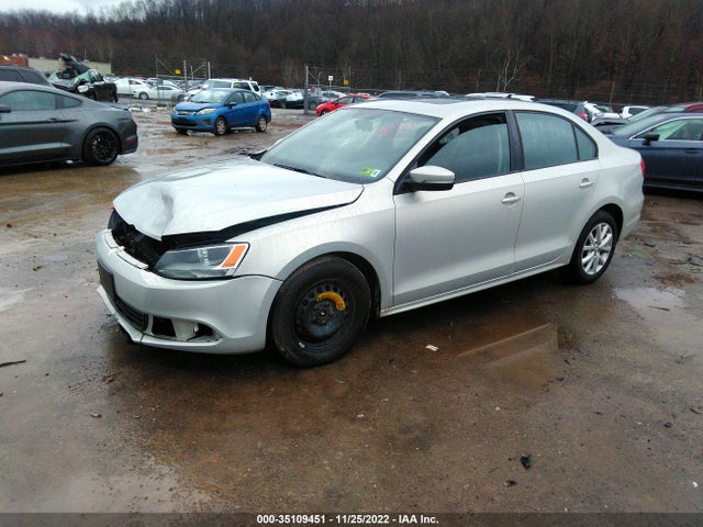 3VWDZ7AJ8BM321028 Volkswagen Jetta Sedan Se W