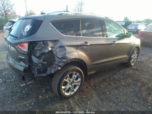 1FMCU0J95EUA39922 Ford Escape Titanium