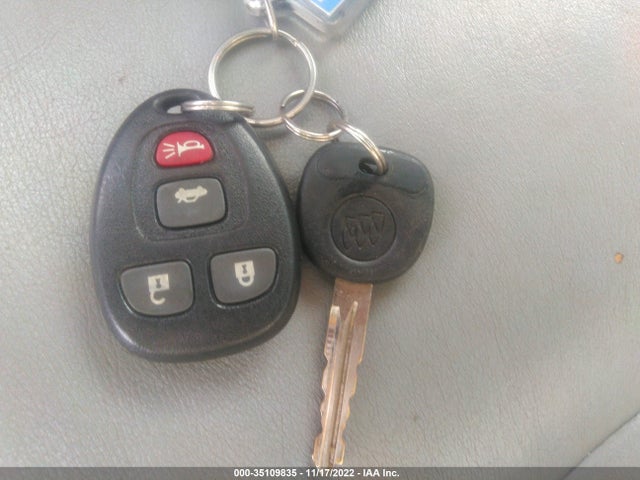 2006 BUICK LACROSSE CXS VIN: 2G4WE587361230683