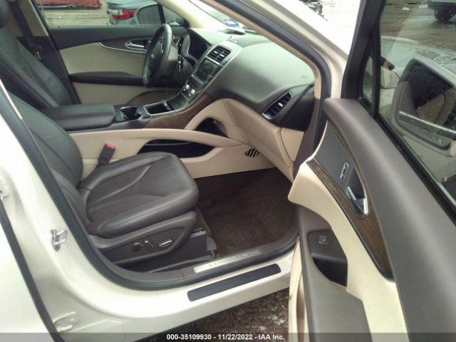 2LMPJ6K94KBL16304 Lincoln Nautilus Select