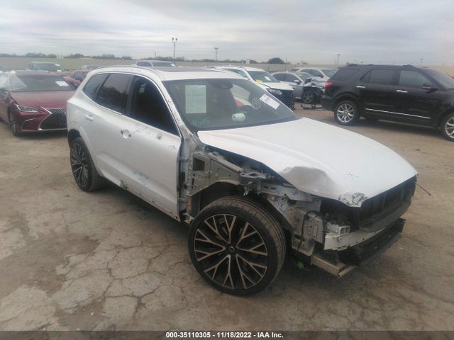 2019 Volvo XC60, VIN: LYV102DMXKB238568