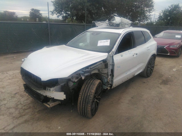 2019 Volvo XC60, VIN: LYV102DMXKB238568