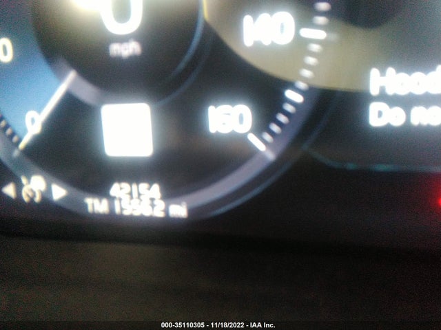 2019 Volvo XC60, VIN: LYV102DMXKB238568