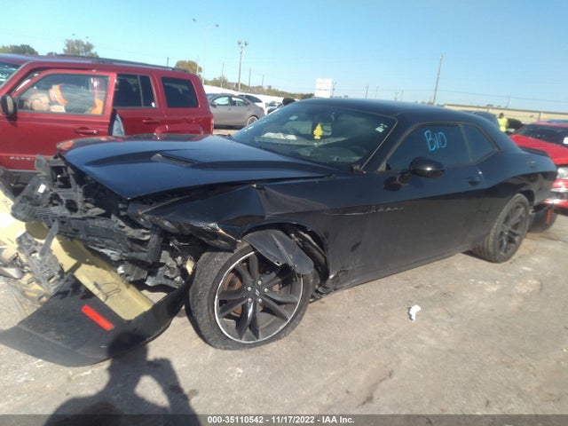 Dodge Challenger Sxt 2018 2C3CDZAG3JH311585 Image 2