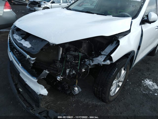 2016 KIA SORENTO LX VIN: 5XYPGDA57GG161283
