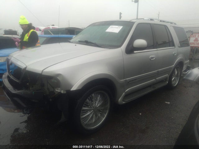 Lincoln Navigator 1998 5LMPU28L9WLJ41906 Image 2