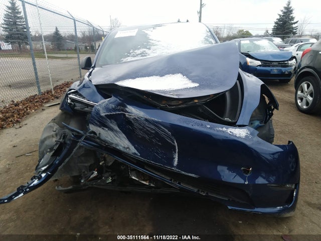 Tesla Model Y 2020 5YJYGDEF6LF001775 Image 7
