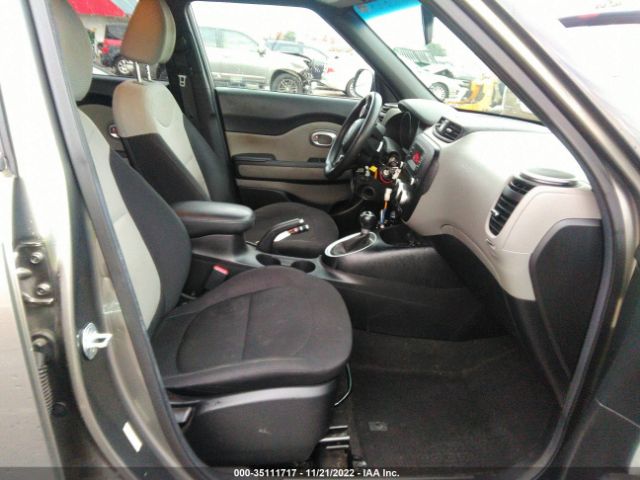 KNDJN2A2XE7062165 KIA Soul Base