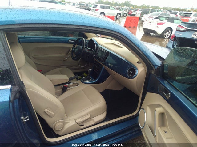 2018 Volkswagen Beetle, VIN: 3VWJD7AT1JM713639