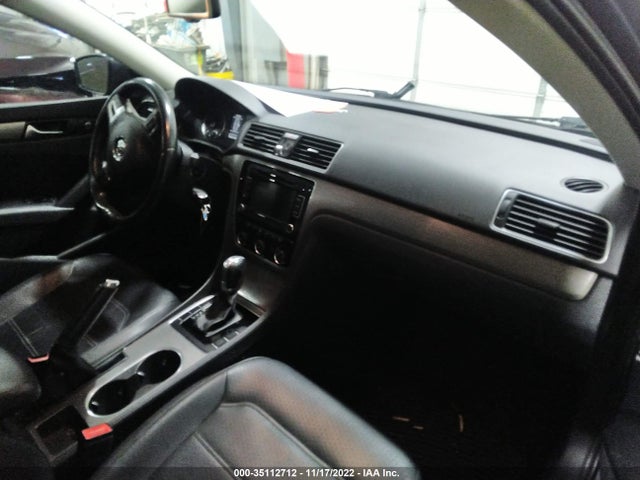 1VWBS7A34EC119435 Volkswagen Passat Se W/sunroof
