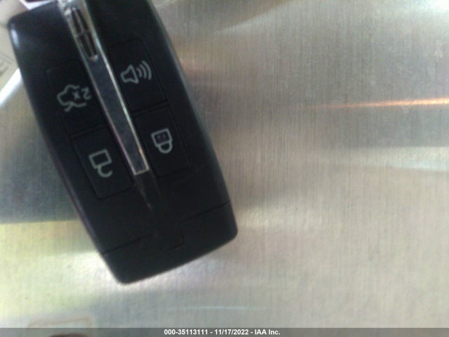 Lincoln MKS 2011 1LNHL9DR3BG601089 Image 3