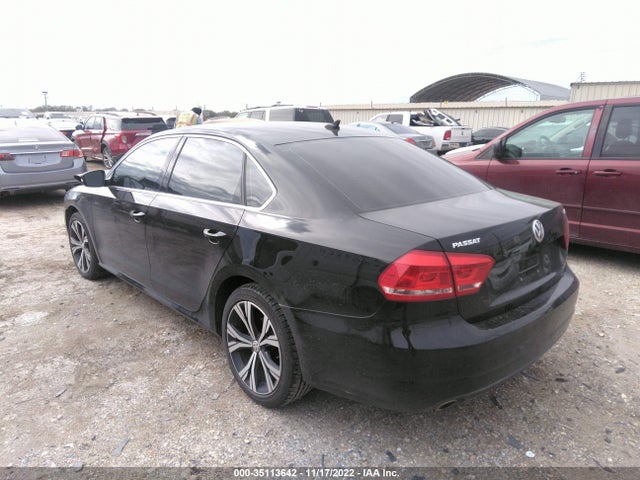 1VWBV7A35FC093467 Volkswagen Passat 2.0l Tdi Se W/sunroof