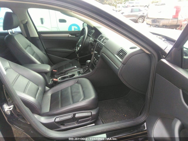 1VWBV7A35FC093467 Volkswagen Passat 2.0l Tdi Se W/sunroof