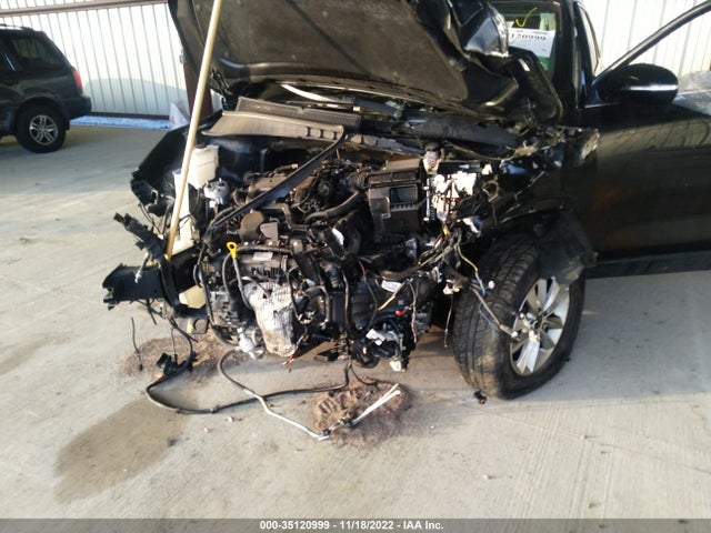 2019 KIA SORENTO LX V6 VIN: 5XYPGDA52KG441542