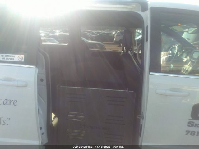 2C4RDGCG3KR694060 Dodge Grand Caravan Sxt
