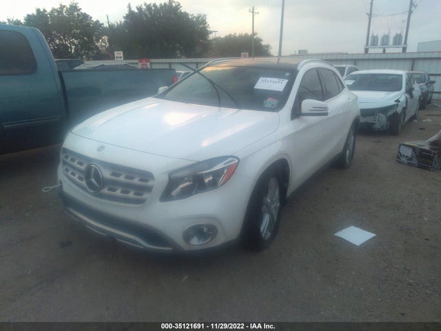 Mercedes-Benz GLA 2018 WDCTG4EB7JJ483566 Image 2