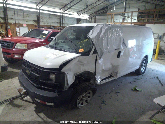 Chevrolet EXPRESS CARGO VAN 2014 1GCSGAFX0E1193458 Image 2