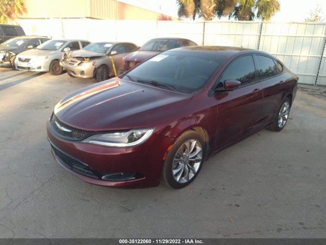 1C3CCCBG1FN518943 Chrysler 200 S