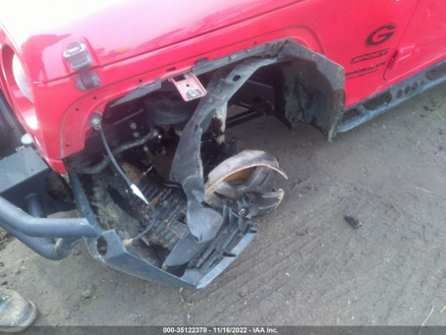 1C4BJWDG2FL510597 Jeep Wrangler Unlimited Sport