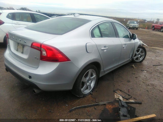 Volvo S60 2012 YV1622FS9C2102795 Image 10