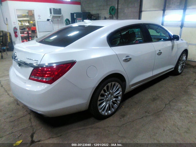 2016 Buick LaCrosse, VIN: 1G4GE5G33GF156386