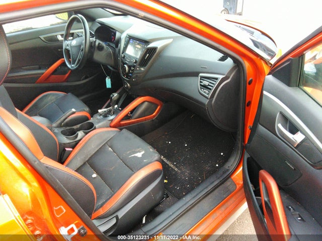 2016 Hyundai Veloster, VIN: KMHTC6AE8GU292769