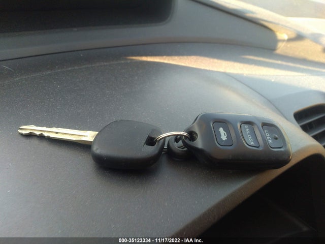 2008 HONDA CIVIC CPE DX VIN: 2HGFG122X8H517079