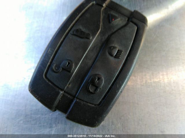 SALFR24N98H090613 Land Rover LR2 HSE