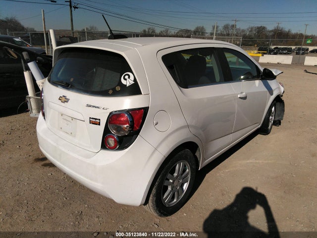 Chevrolet SONIC LT 2016 1G1JC6SH6G4129812 Image 4